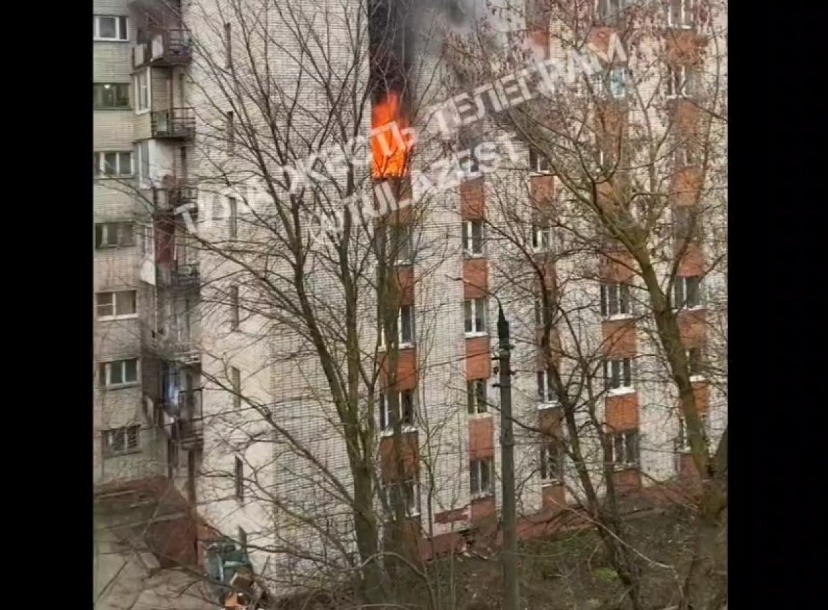 В тульском Мяснове горит многоэтажный дом