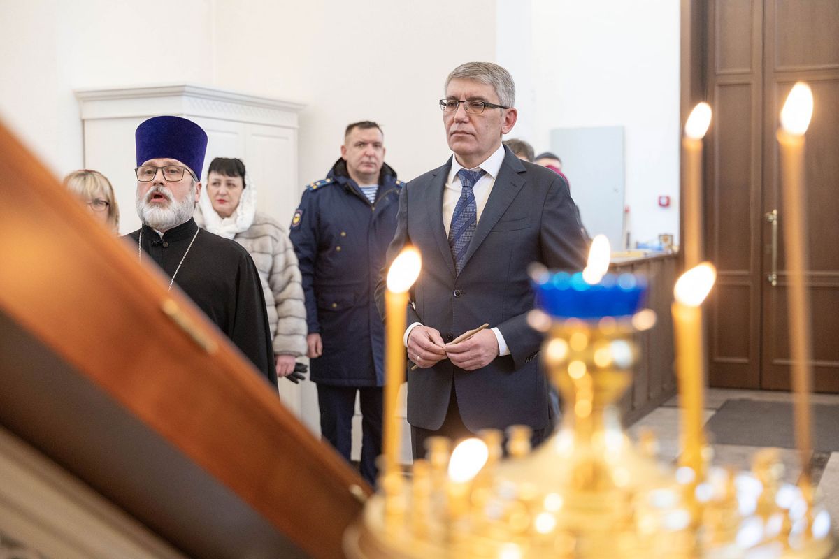 Дмитрий Миляев передал храму иконы Божией Матери «Утоли моя печали» икону св. Георгия Победоносца Дмитрий Миляев передал храму иконы Божией Матери «Утоли моя печали» икону св. Георгия Победоносца