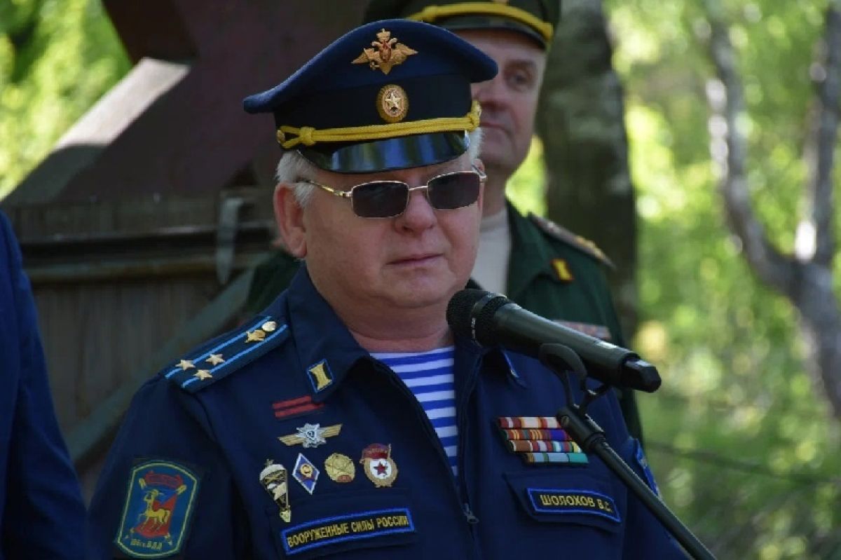 Виктор Шолохов: «Контрактники идут служить по зову сердца» Виктор Шолохов: «Контрактники идут служить по зову сердца»