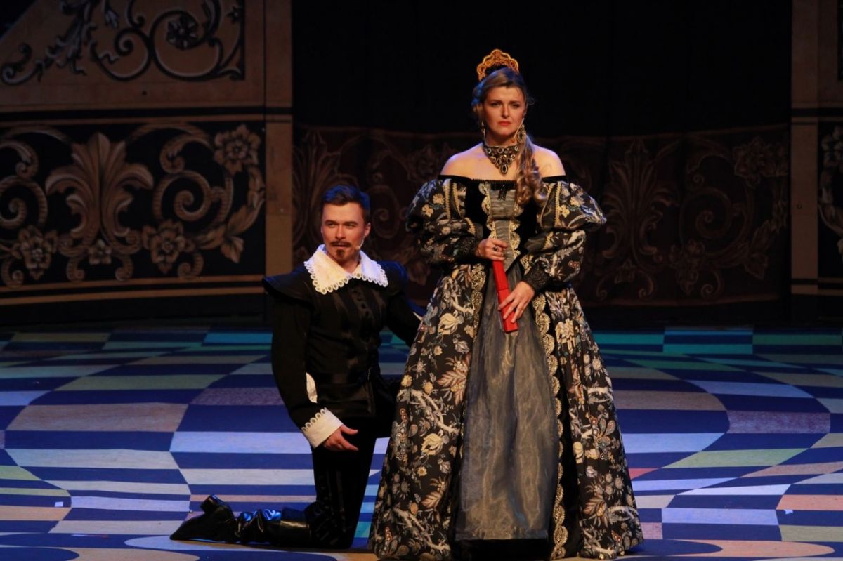 На сцене Тульского драматического развернется веселая любовная интрига На сцене Тульского драматического развернется веселая любовная интрига