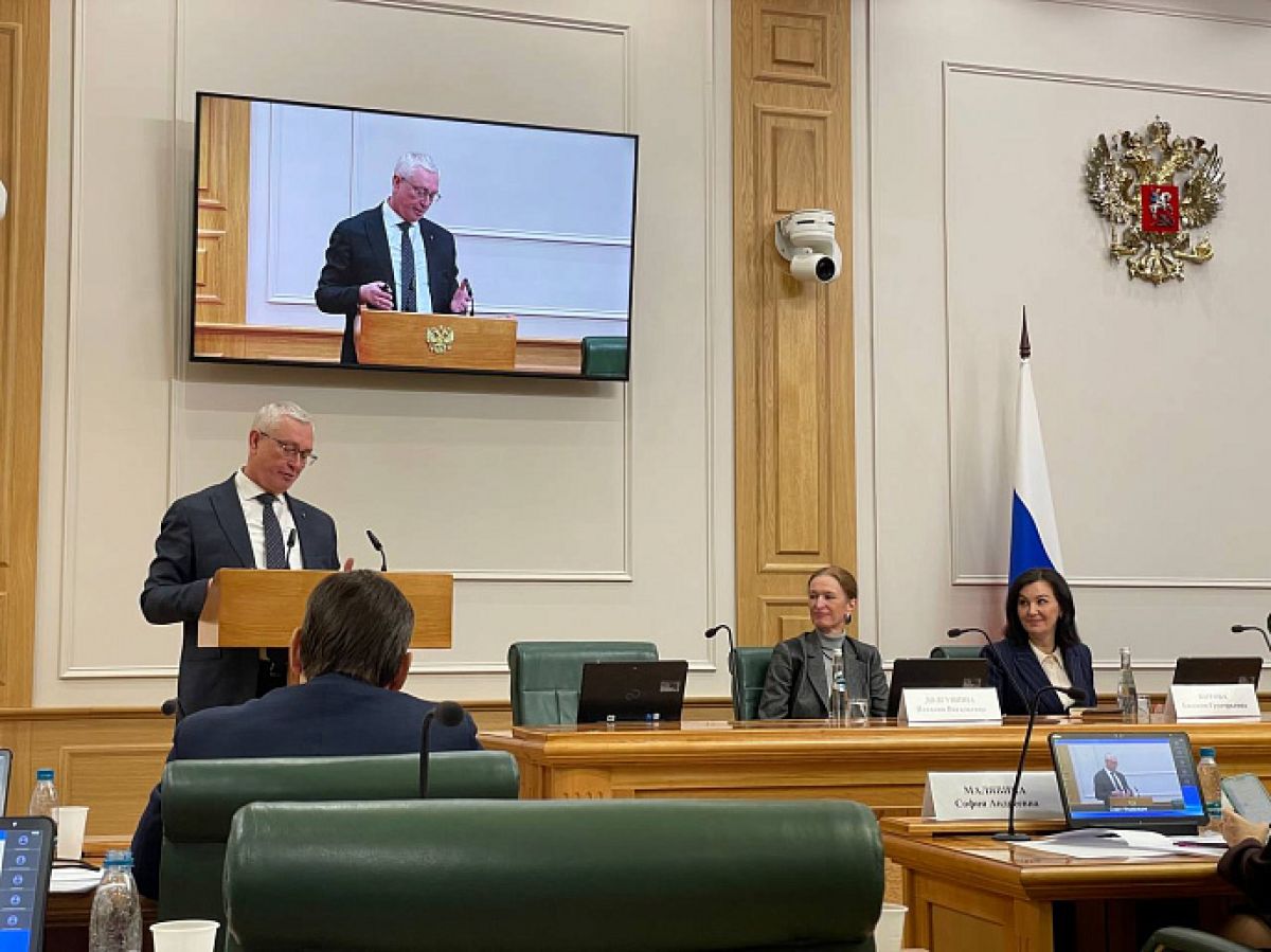 Подход Тульской области к сохранению здоровья школьников рекомендовали к применению в других регионах Подход Тульской области к сохранению здоровья школьников рекомендовали к применению в других регионах