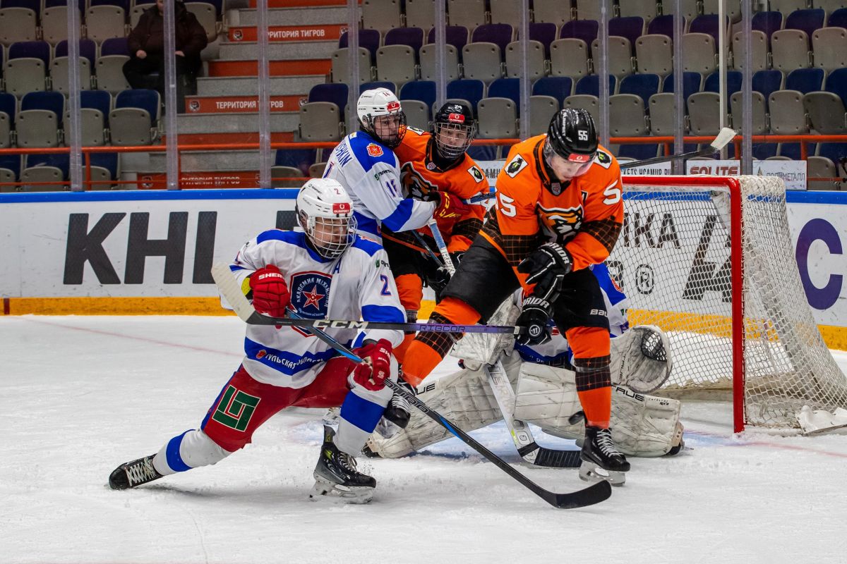 Тульская «АКМ-Юниор» взяла реванш у «Амурских тигров» Тульская «АКМ-Юниор» взяла реванш у «Амурских тигров»