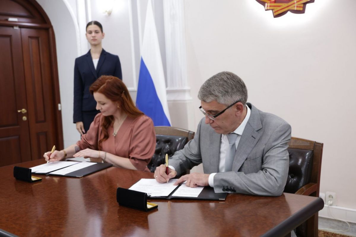 Дмитрий Миляев подписал соглашение о сотрудничестве с благотворительным фондом «Женщины за жизнь»