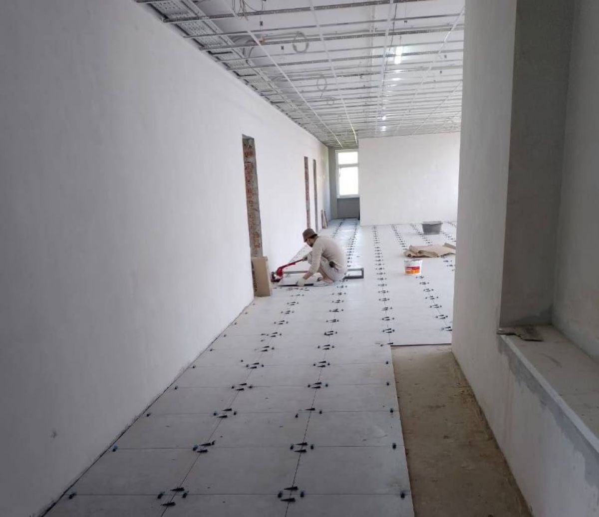 В Ефремове Тульской области ремонтируют школу В Ефремове Тульской области ремонтируют школу