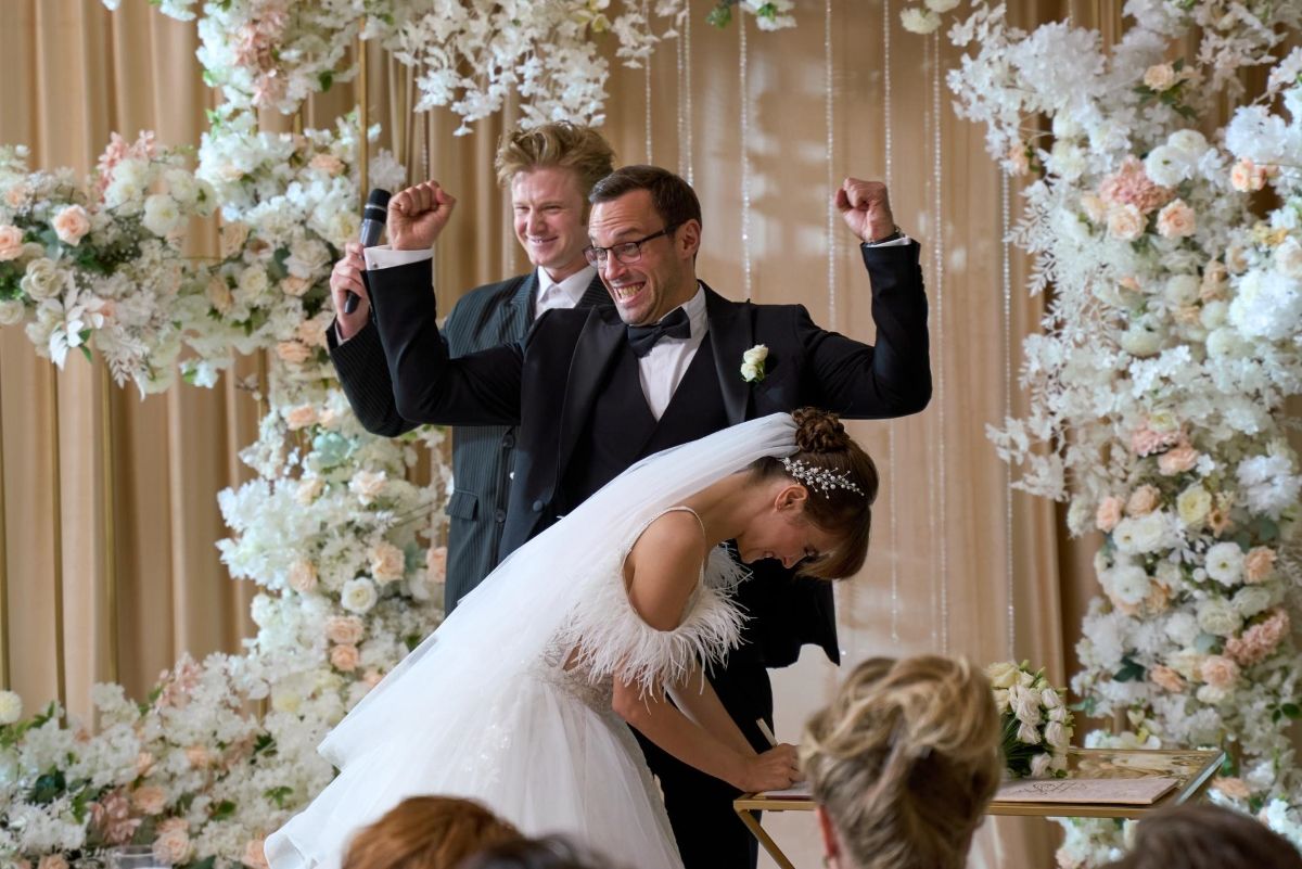 Островский 2.0: завершились съемки сериала «1000 нет и 1 да» для Wink.ru от продюсера Жоры Крыжовникова