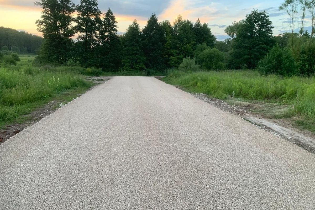 В Алексине ремонтируют сельские дороги