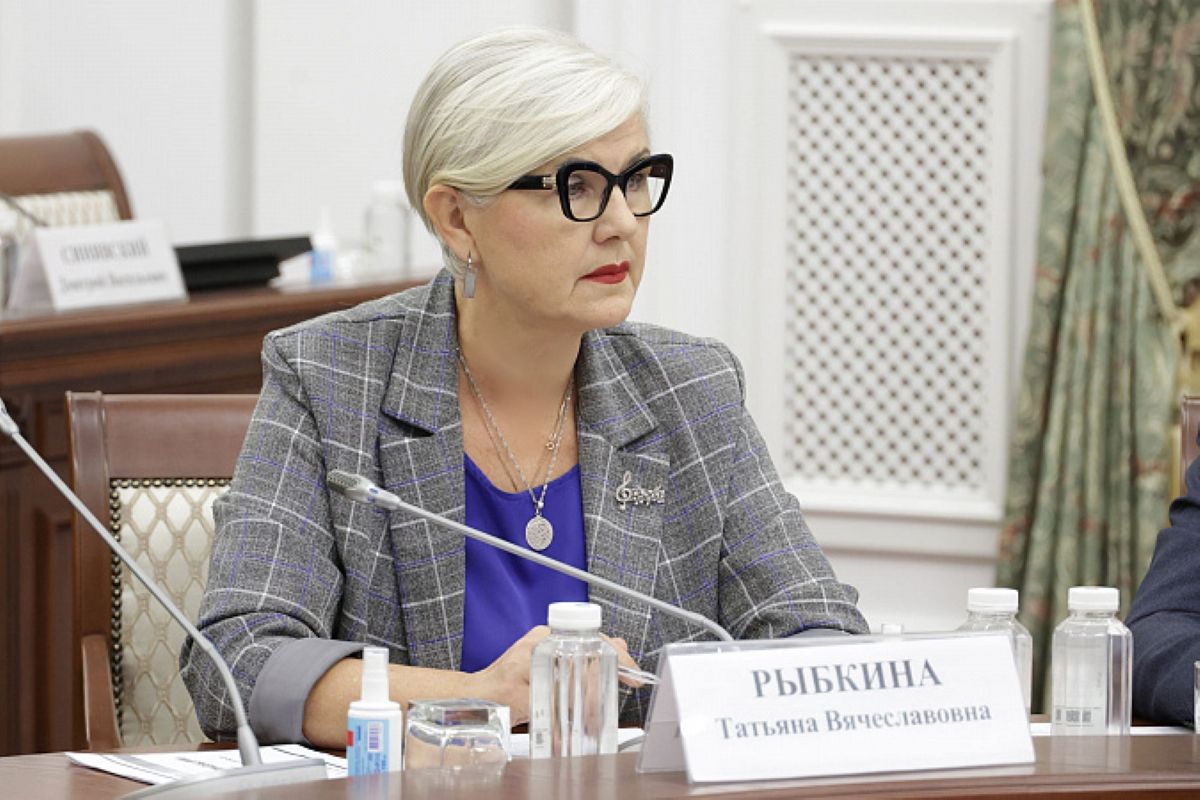 Бывшую главу минкульта Тульской области официально назначили директором Всероссийского музея декоративного искусства Бывшую главу минкульта Тульской области официально назначили директором Всероссийского музея декоративного искусства