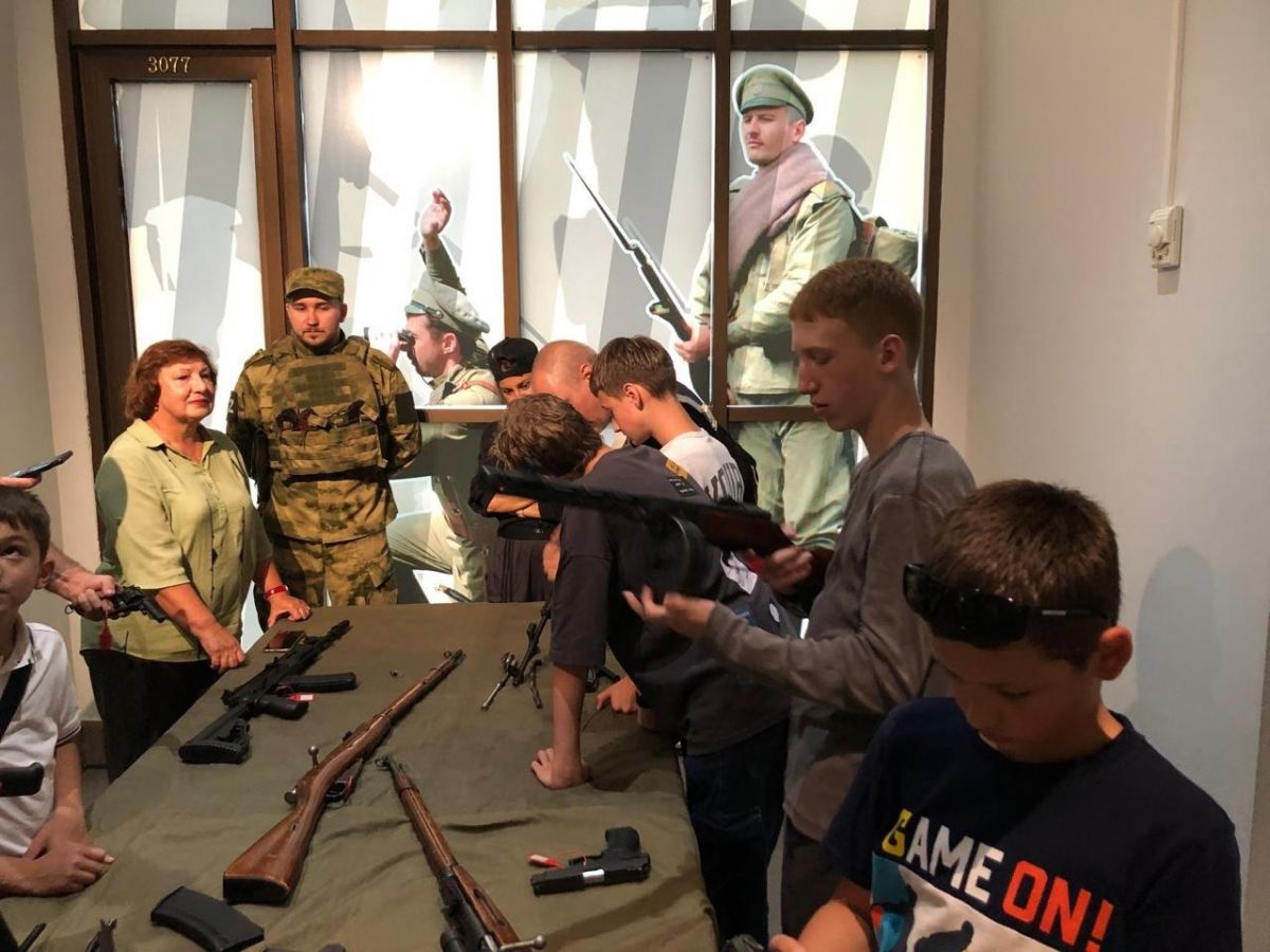 Для семей бойцов СВО организован мастер-класс по стрелковому делу