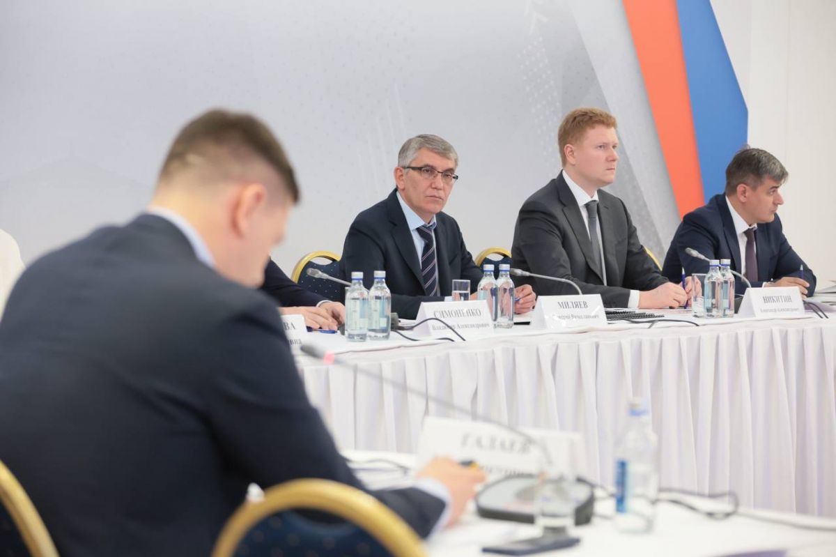 Дмитрий Миляев высказался о необходимости вовлечения в спорт людей трудоспособного возраста Дмитрий Миляев высказался о необходимости вовлечения в спорт людей трудоспособного возраста