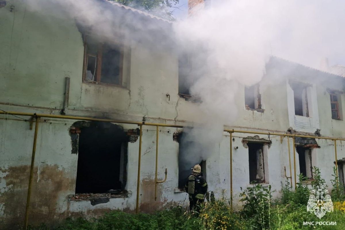 Шесть пожаров ликвидировали в Тульской области за минувшие сутки Шесть пожаров ликвидировали в Тульской области за минувшие сутки