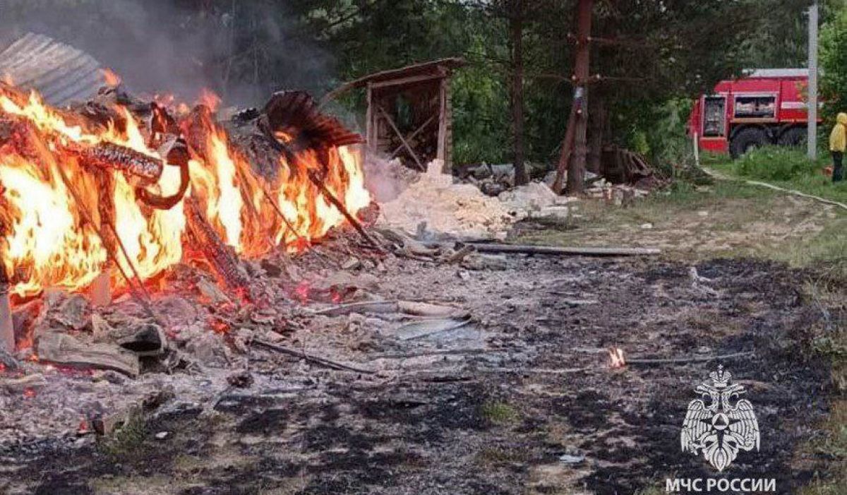 За сутки тульские огнеборцы потушили 2 техногенных пожара За сутки тульские огнеборцы потушили 2 техногенных пожара