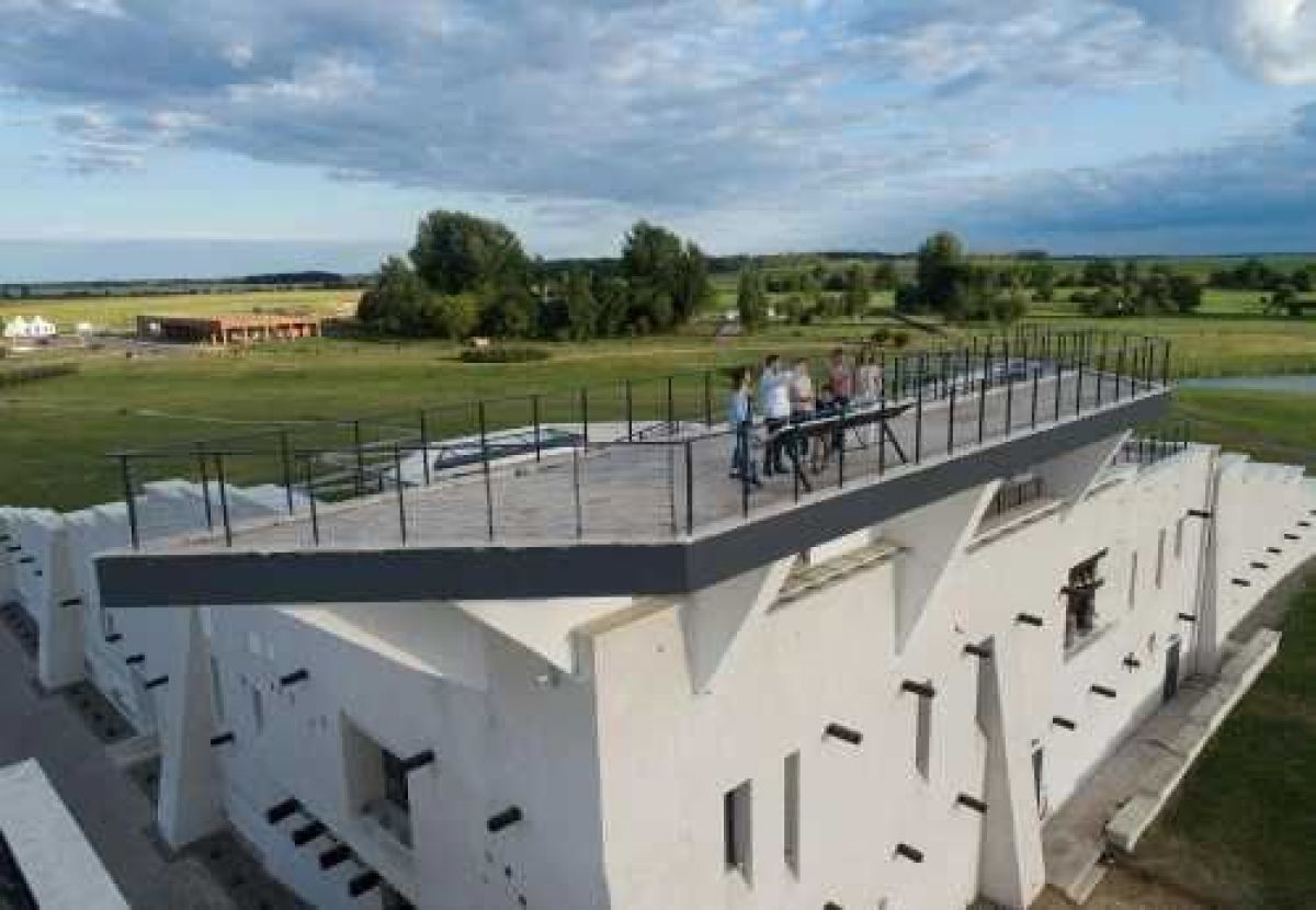 Жители Тульской области помогают в восстановлении уникальных степей Жители Тульской области помогают в восстановлении уникальных степей