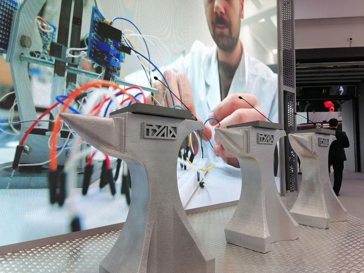 Тульская область представила выставочную экспозицию на ПМЭФ-2025 Тульская область представила выставочную экспозицию на ПМЭФ-2025