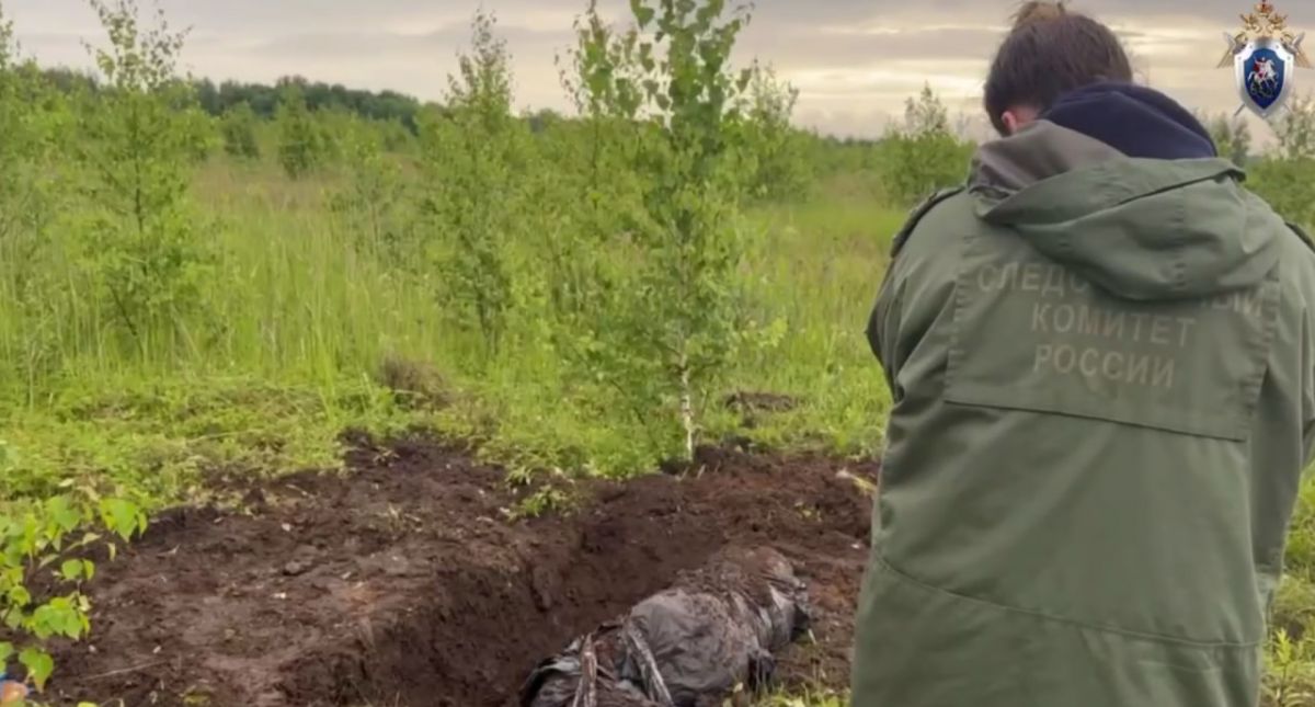 Мать помогла сыну вывезти тело девушки из Московской области и закопать в тульском поле Мать помогла сыну вывезти тело девушки из Московской области и закопать в тульском поле