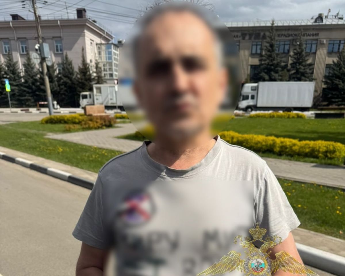 Тульские полицейские привлекли к ответственности мужчину с ненадлежащими надписями на футболке Тульские полицейские привлекли к ответственности мужчину с ненадлежащими надписями на футболке