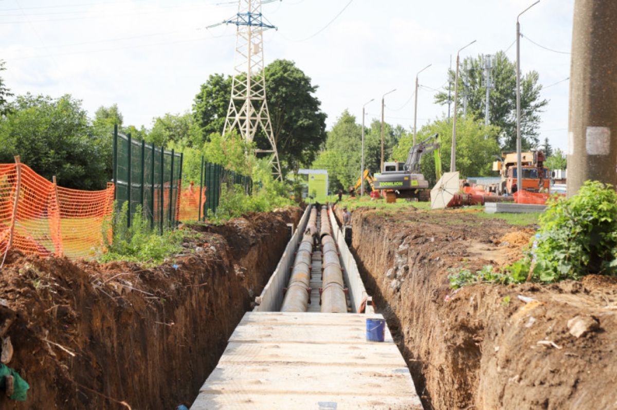 В Туле на Зеленстрое меняют трубы теплоснабжения В Туле на Зеленстрое меняют трубы теплоснабжения