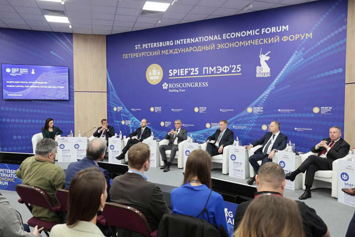 Губернатор Тульской области рассказал на ПМЭФ, как в регионе решается вопрос с кадрами