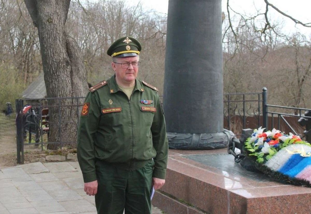 Военный комиссар: «Все больше мужчин хотят заключить контракт с Минобороны РФ» Военный комиссар: «Все больше мужчин хотят заключить контракт с Минобороны РФ»