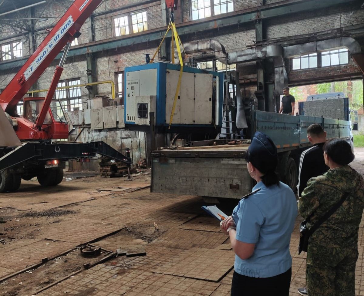 В Тульской области судебные приставы помогли урегулировать дележ имущества между заводами В Тульской области судебные приставы помогли урегулировать дележ имущества между заводами