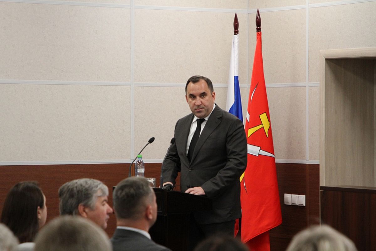 Глава тульского заксобрания — выпускникам «Впереди у вас — увлекательный путь» Глава тульского заксобрания — выпускникам «Впереди у вас — увлекательный путь»