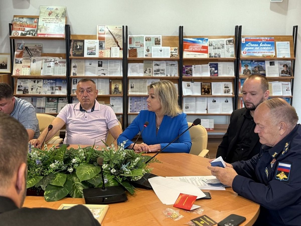 Ольга Слюсарева: «Важно, что ветераны передают опыт подрастающему поколению» Ольга Слюсарева: «Важно, что ветераны передают опыт подрастающему поколению»