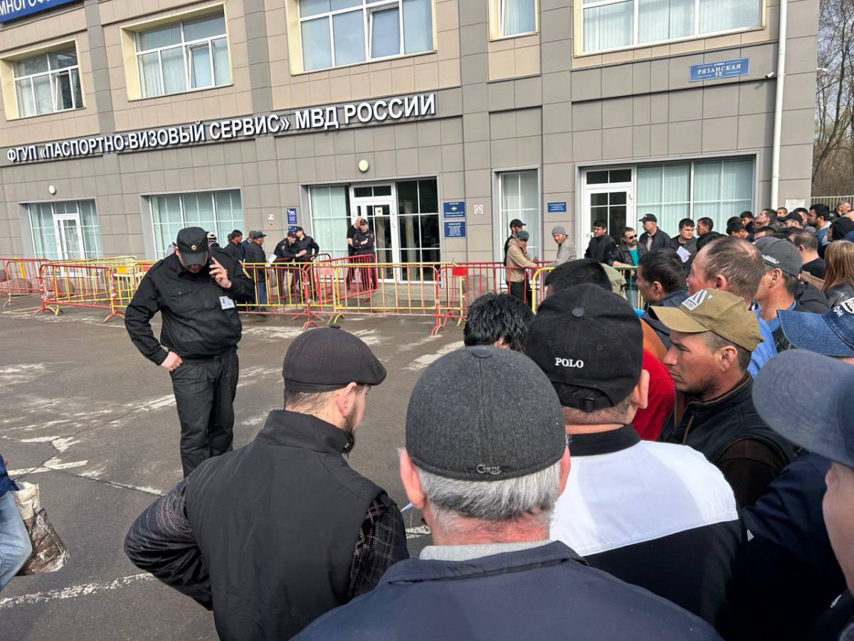 В мае тульские судебные приставы выдворили из страны 60 жителей ближнего зарубежья В мае тульские судебные приставы выдворили из страны 60 жителей ближнего зарубежья