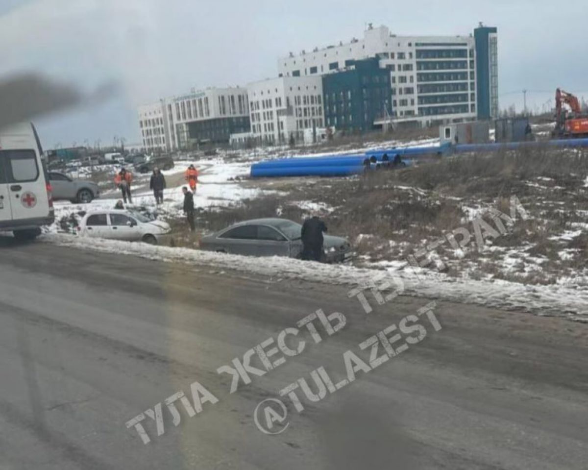 В Туле на Калужском шоссе произошло ДТП В Туле на Калужском шоссе произошло ДТП