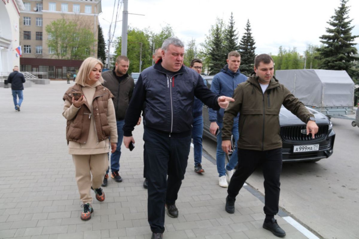 В сквере 80-летия обороны Тулы приведут в порядок газоны В сквере 80-летия обороны Тулы приведут в порядок газоны