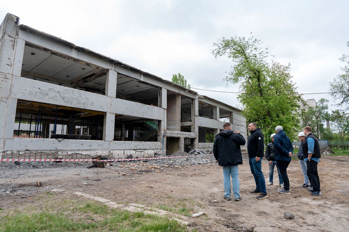 Строители из Тульской области восстанавливают в Мариуполе социально-реабилитационный центр для детей с ОВЗ Строители из Тульской области восстанавливают в Мариуполе социально-реабилитационный центр для детей с ОВЗ