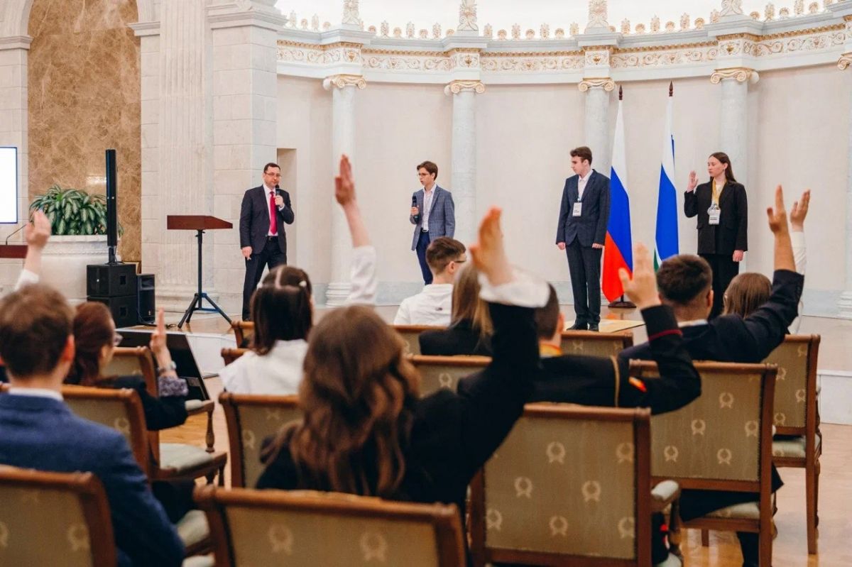 Тульские десятиклассники поборются за поездку на «Умницы и умники» Тульские десятиклассники поборются за поездку на «Умницы и умники»