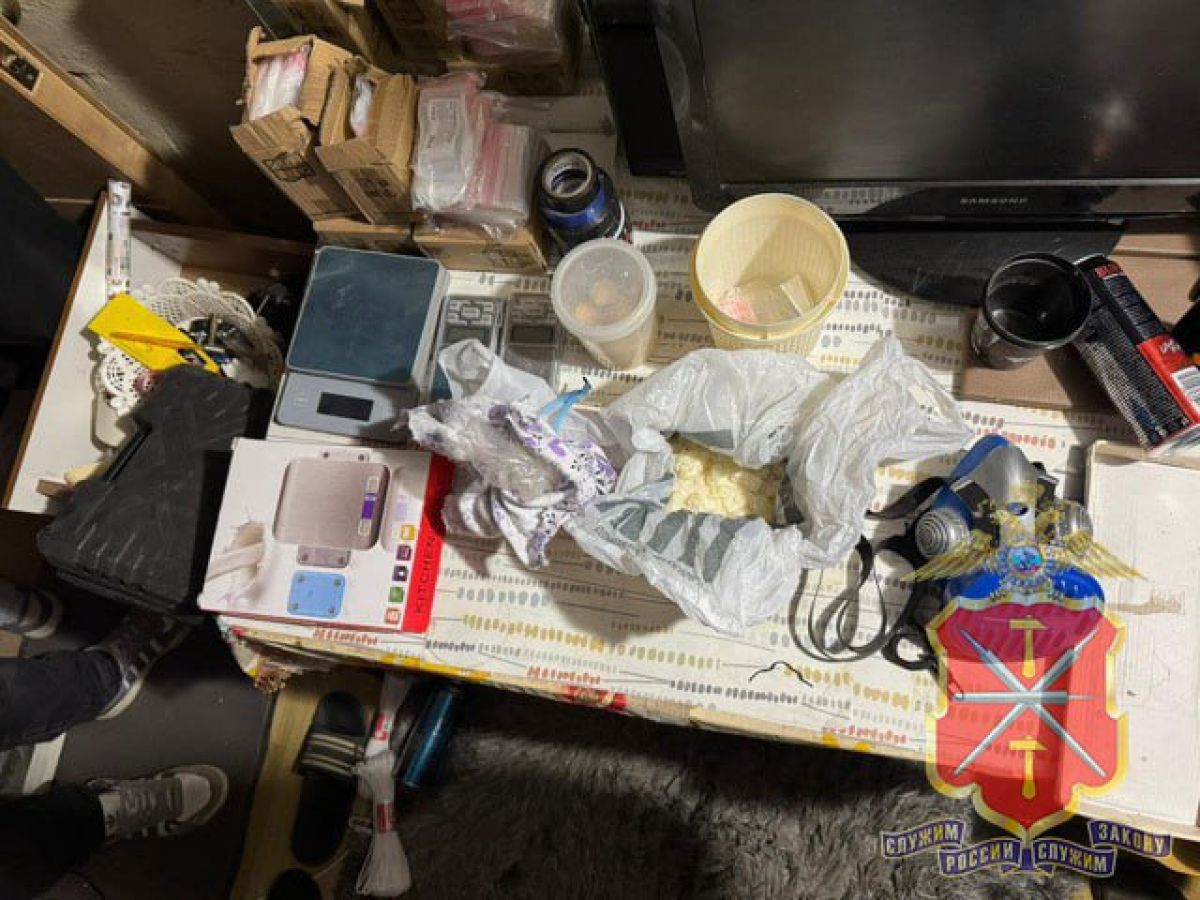 В Киреевске задержали наркодилера-закладчика В Киреевске задержали наркодилера-закладчика