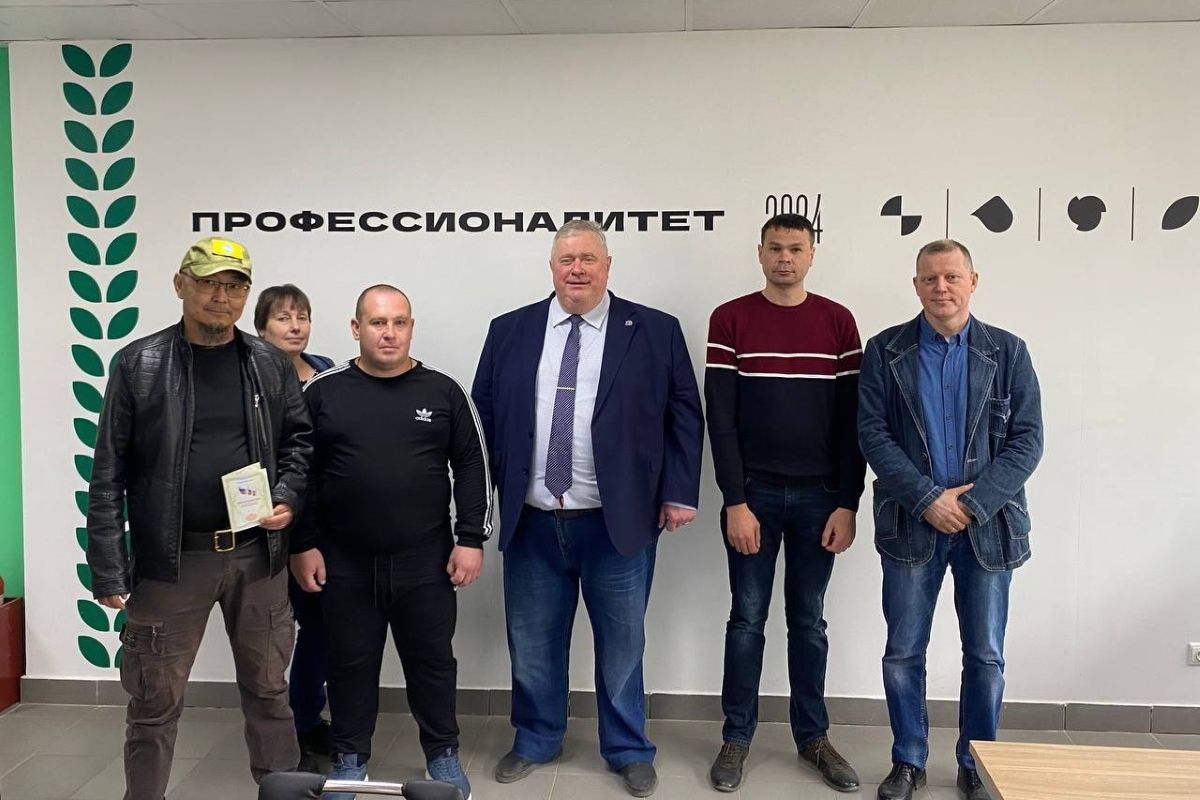 Шестеро ветеранов СВО обучились ведению сельского хозяйства Шестеро ветеранов СВО обучились ведению сельского хозяйства