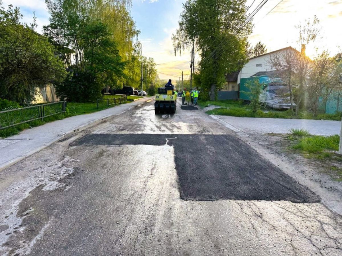Туляки могут позвонить в администрацию города и рассказать о «дырявой» дороге Туляки могут позвонить в администрацию города и рассказать о «дырявой» дороге