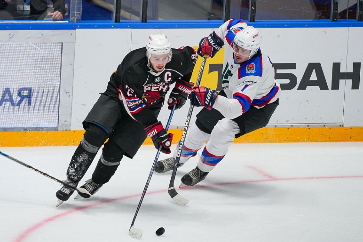 Команда из Новомосковска стала обладателем Малого кубка Всероссийского этапа Ночной хоккейной лиги Команда из Новомосковска стала обладателем Малого кубка Всероссийского этапа Ночной хоккейной лиги