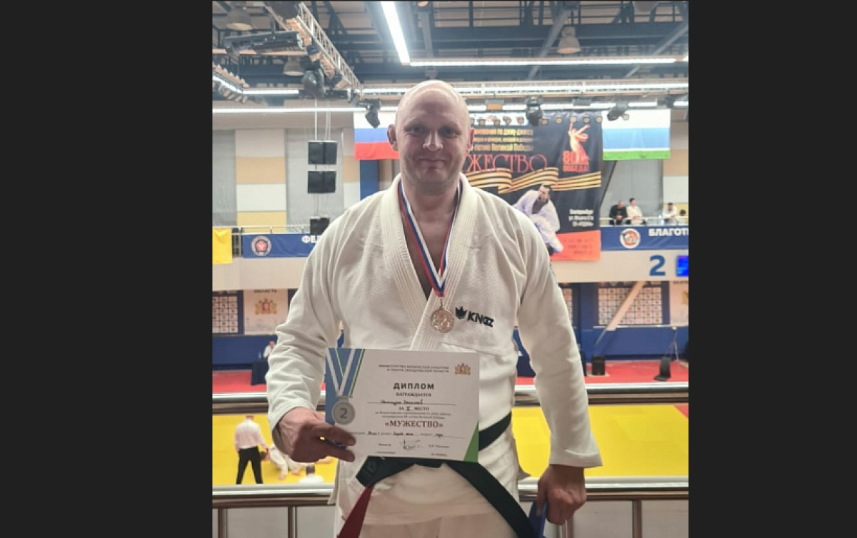 Тульский спортсмен привез «серебро» из Екатеринбурга Тульский спортсмен привез «серебро» из Екатеринбурга