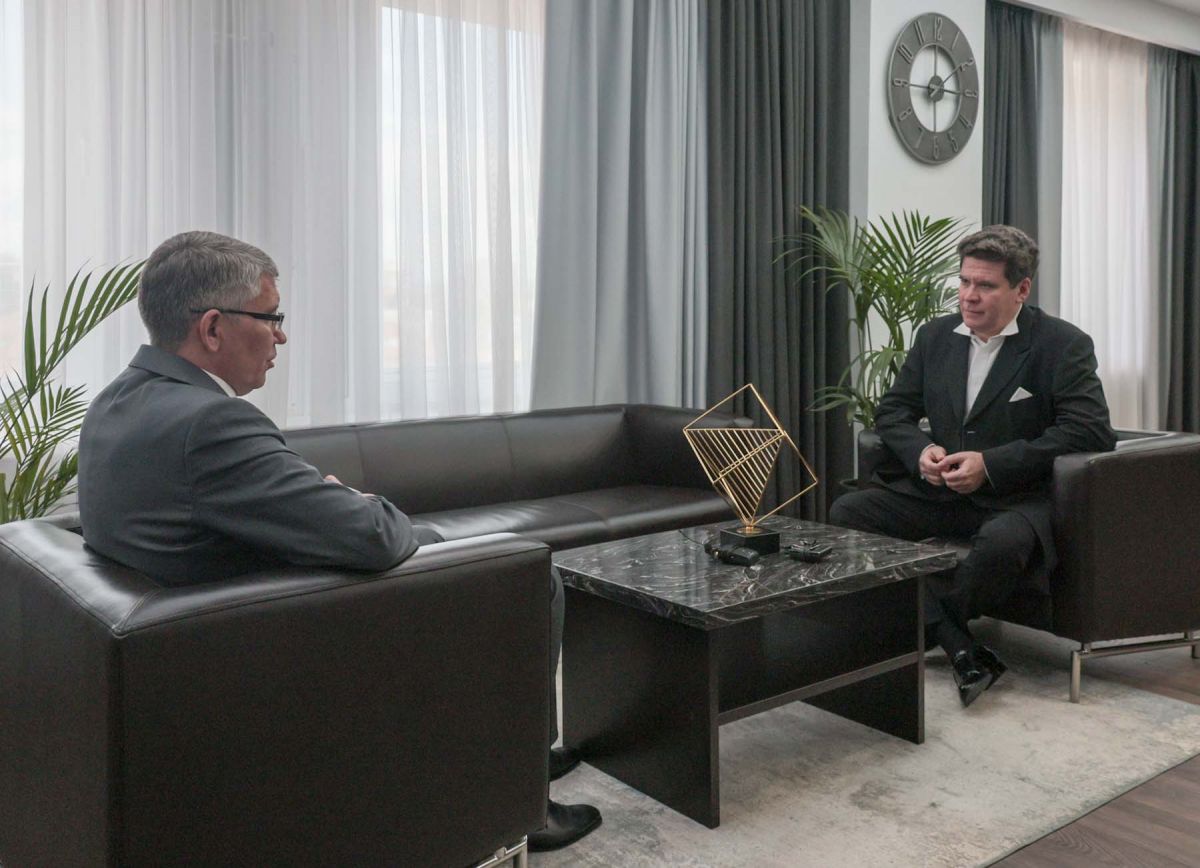 Денис Мацуев и Дмитрий Миляев обсудили развитие культуры в Тульской области Денис Мацуев и Дмитрий Миляев обсудили развитие культуры в Тульской области