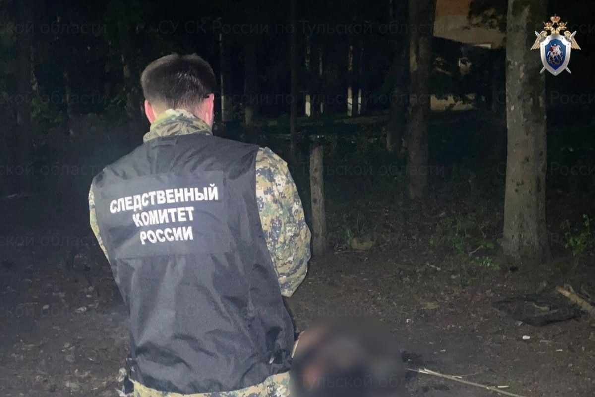 В Тульской области женщина зарезала любовника В Тульской области женщина зарезала любовника