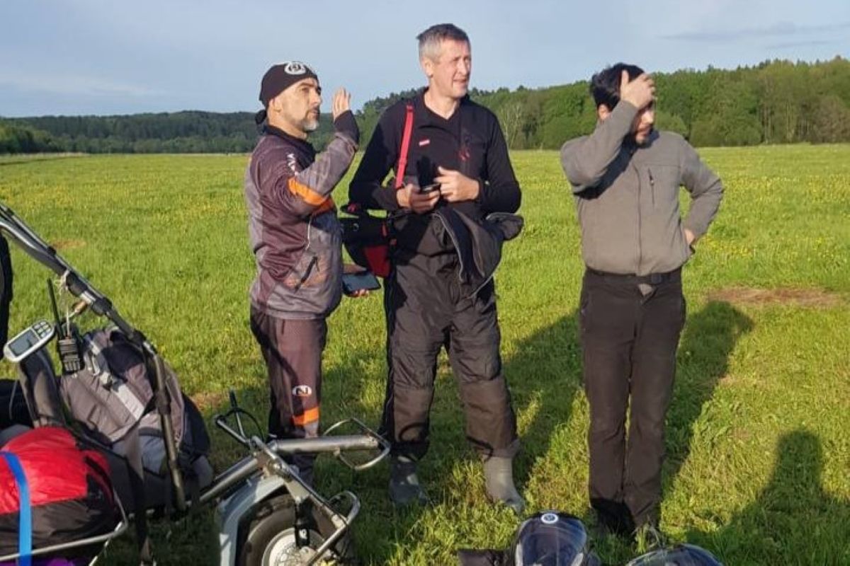 Путешественник Игорь Потапкин прилетел в Тульскую область на паралете Путешественник Игорь Потапкин прилетел в Тульскую область на паралете