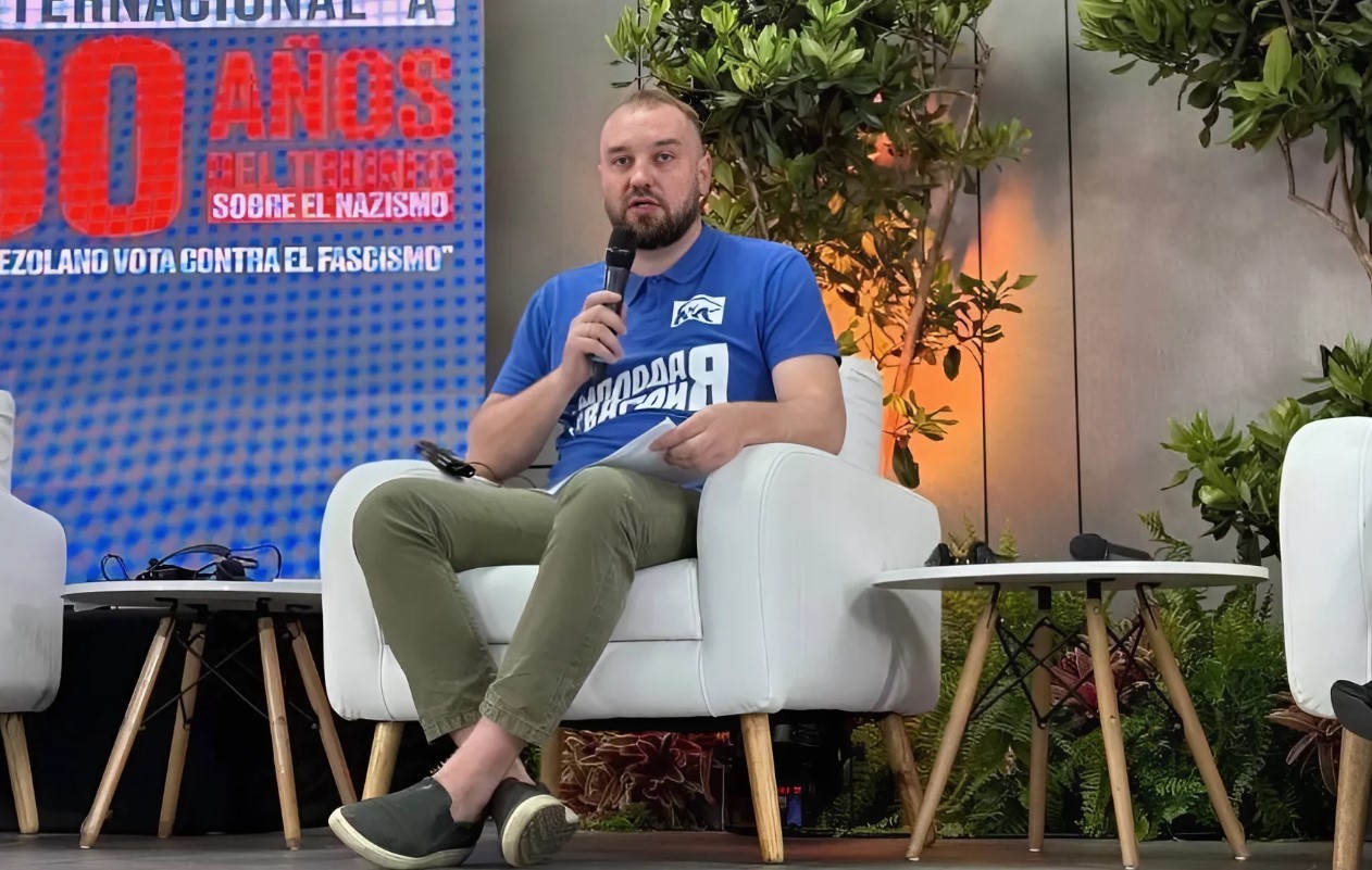 Никита Бурвиков: «Важно, чтобы наши ребята были уверены в благополучии своей семьи, защищая интересы страны» Никита Бурвиков: «Важно, чтобы наши ребята были уверены в благополучии своей семьи, защищая интересы страны»