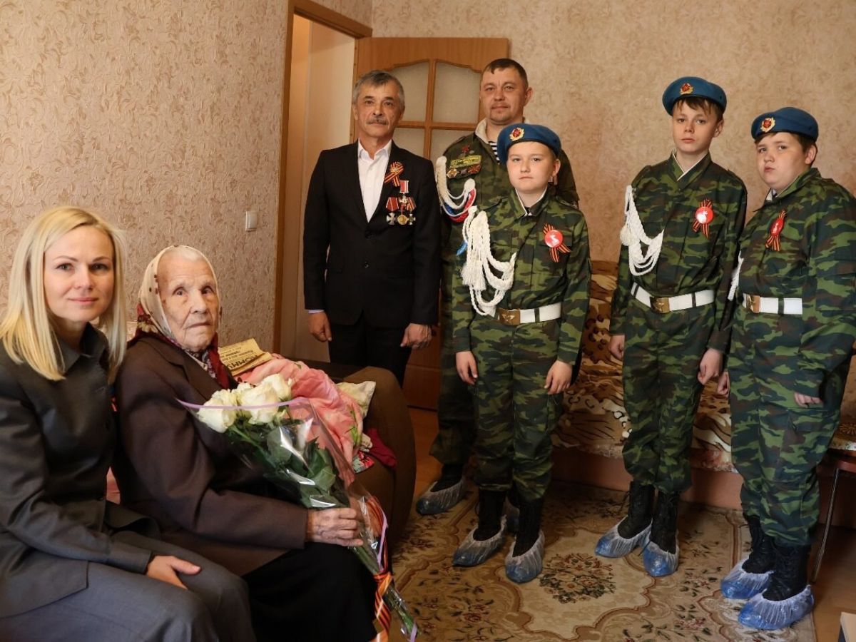 Сергей Кучмась: «Наши воины-контрактники равняются на своих дедов и прадедов-фронтовиков» Сергей Кучмась: «Наши воины-контрактники равняются на своих дедов и прадедов-фронтовиков»