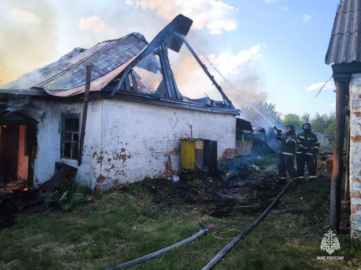 В Тульской области вновь горели заброшенные строения В Тульской области вновь горели заброшенные строения