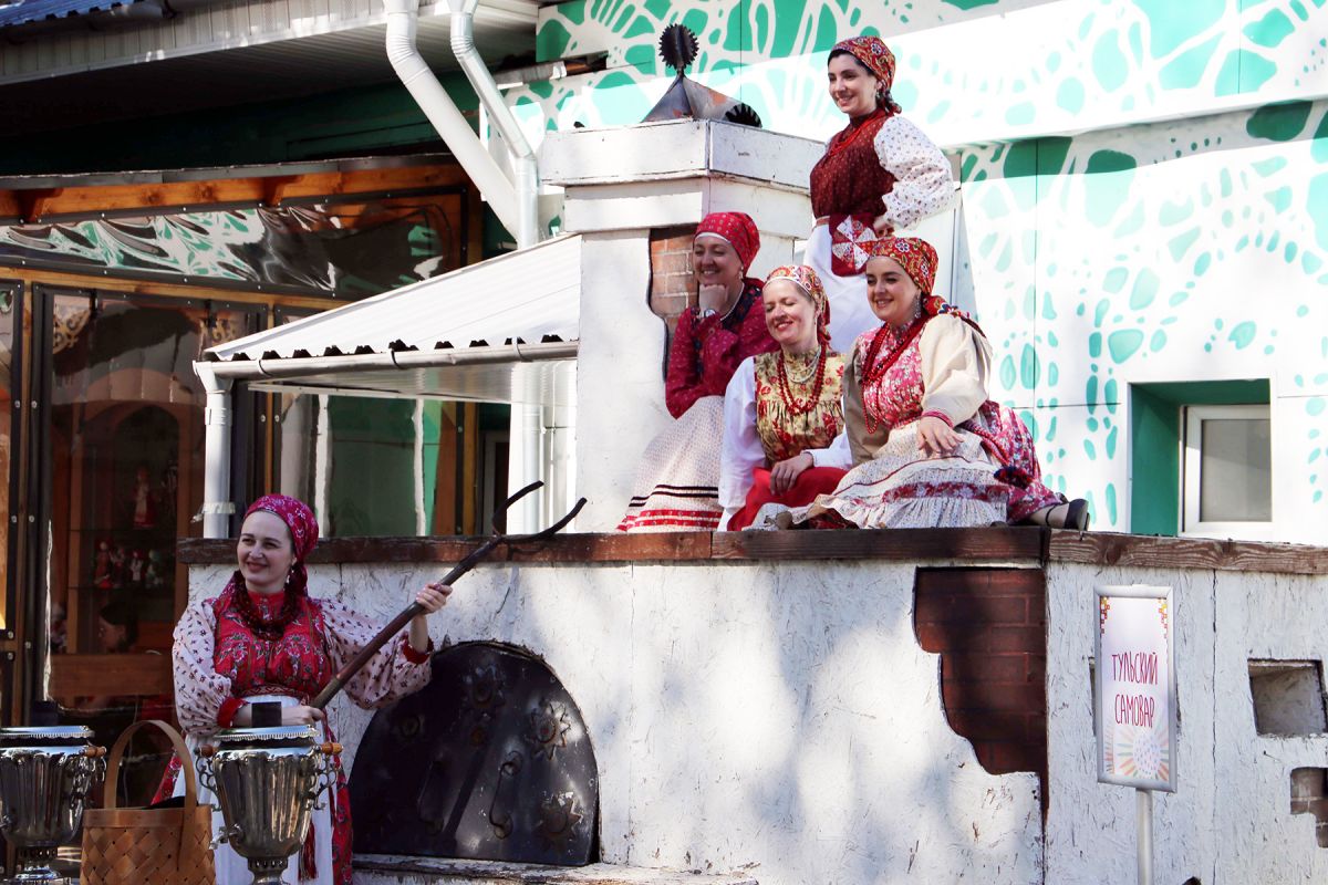 «Тульский заиграй» собрал лучшие фольклорные коллективы со всей страны «Тульский заиграй» собрал лучшие фольклорные коллективы со всей страны