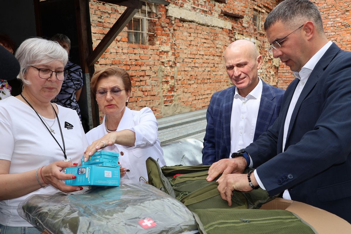 Волонтёрам «Киреевской Самоварочки» передали медицинское оборудование Волонтёрам «Киреевской Самоварочки» передали медицинское оборудование