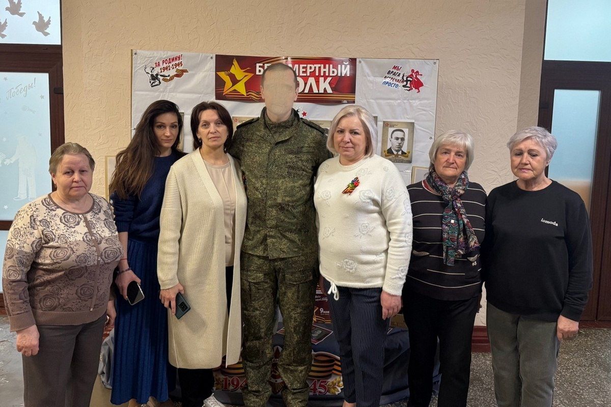 Боец с позывным «Диктор» передал от сослуживцев помощь для увековечивания памяти воинов Боец с позывным «Диктор» передал от сослуживцев помощь для увековечивания памяти воинов