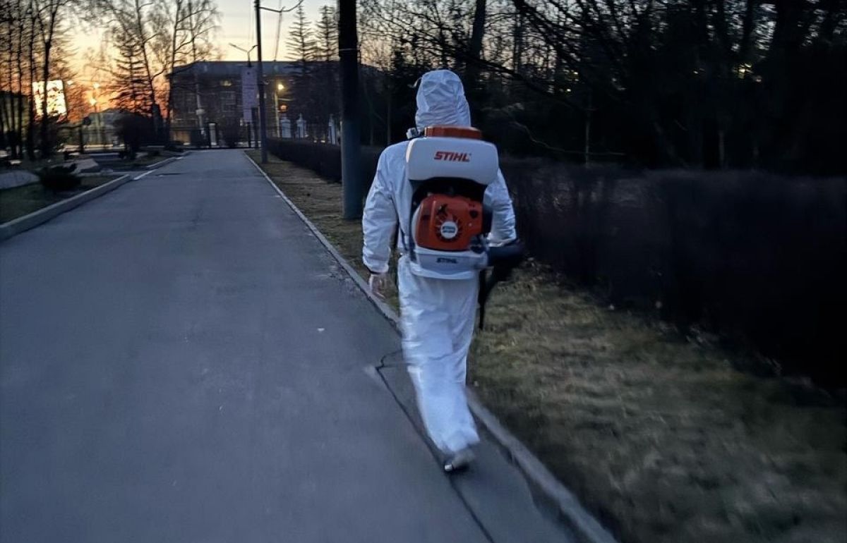 В Пролетарском и Рогожинском парках Тулы провели акарицидную обработку В Пролетарском и Рогожинском парках Тулы провели акарицидную обработку