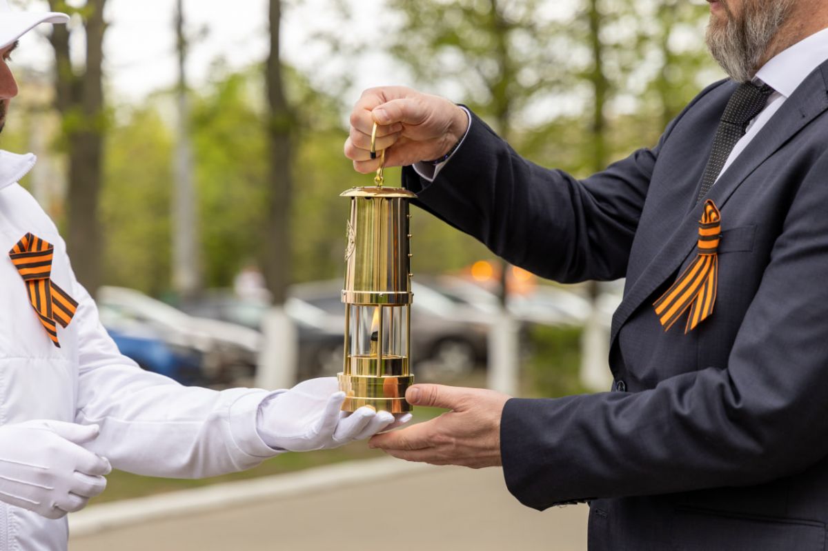 Частицы Вечного огня доставлены в 20 регионов России Частицы Вечного огня доставлены в 20 регионов России