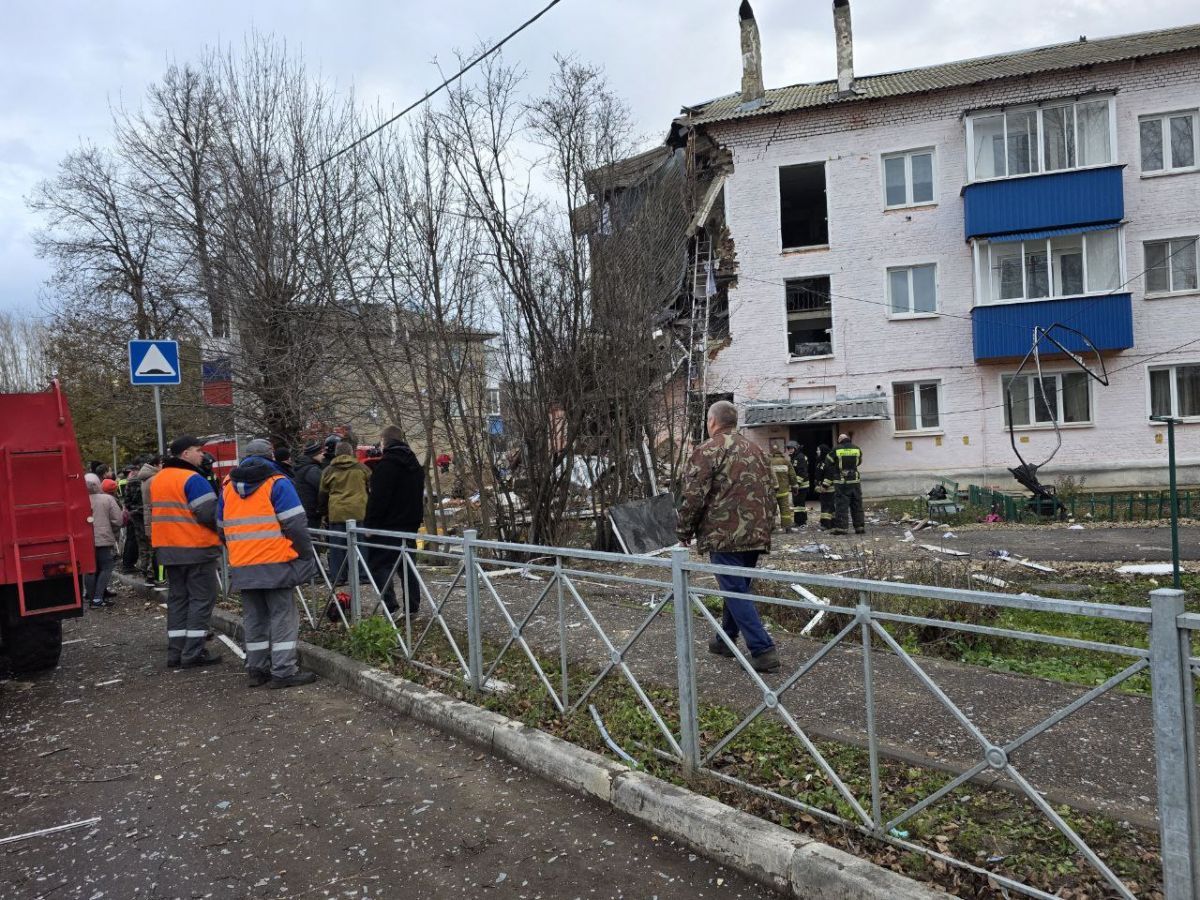 Взрыв газа в многоквартирном доме в Куркине: пострадавшие подъезды построят заново