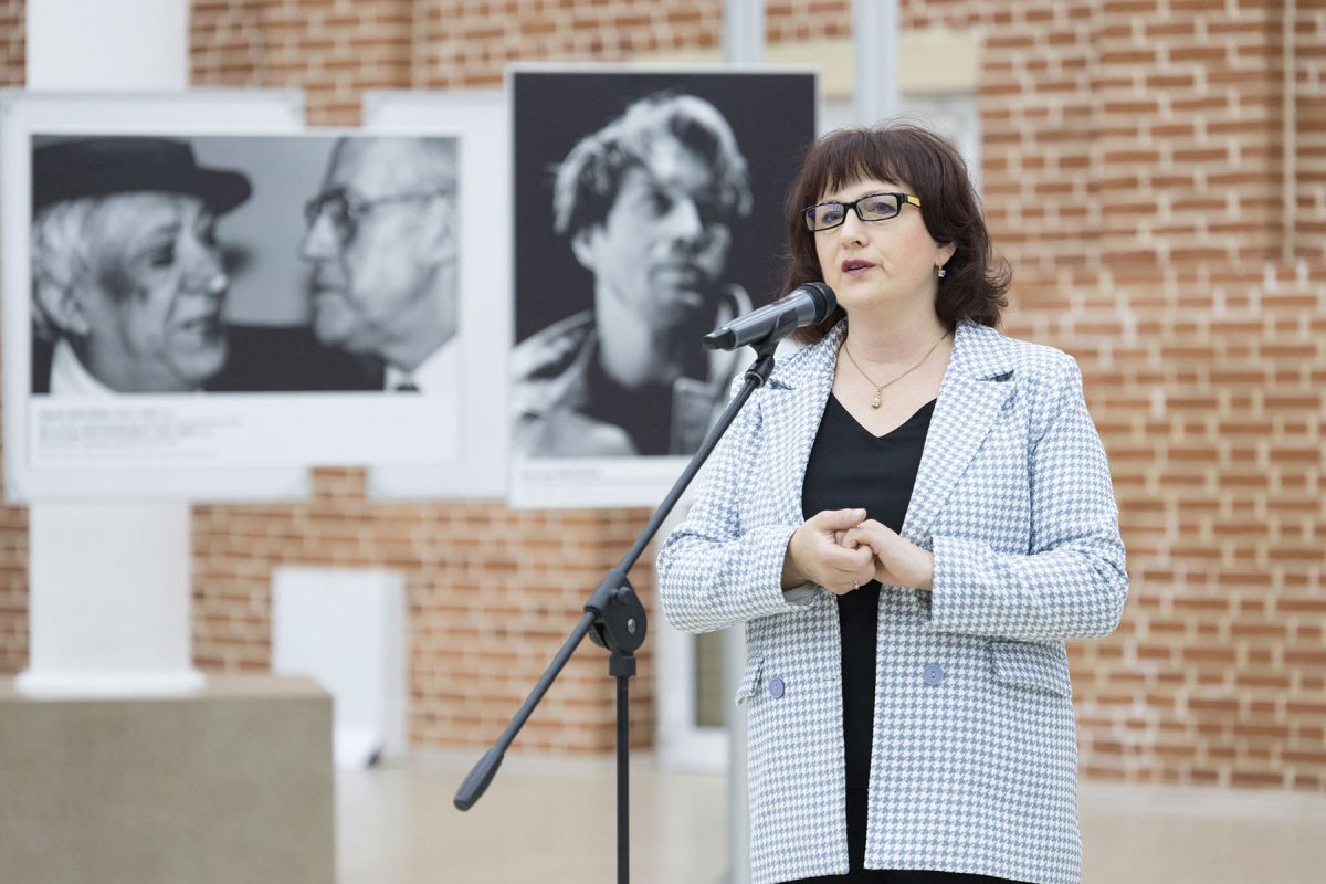 В Тульском кремле открылась выставка «Россия в лицах. Неизвестные портреты известных людей» В Тульском кремле открылась выставка «Россия в лицах. Неизвестные портреты известных людей»