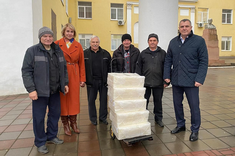 Геннадий Никитин: «Спасибо всем, кто помогает фронту» Геннадий Никитин: «Спасибо всем, кто помогает фронту»