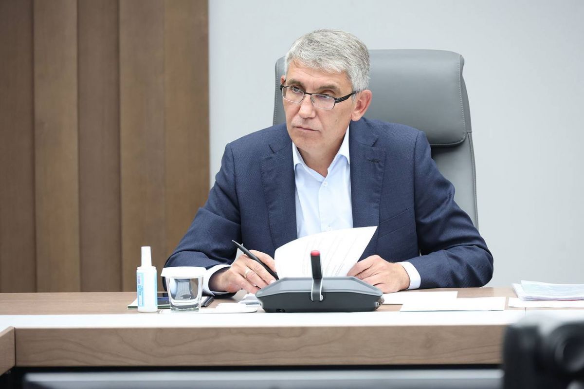 Дмитрий Миляев: «Сколько бы нам ни было лет, мама всегда остается самым близким и важным человеком»